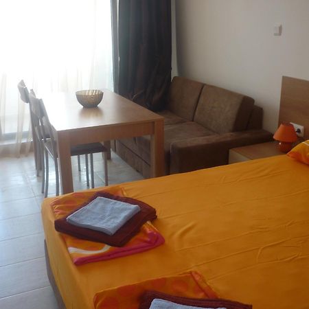 Ganozliev'S Apartments In Kavatsi Area Süzebolu Dış mekan fotoğraf