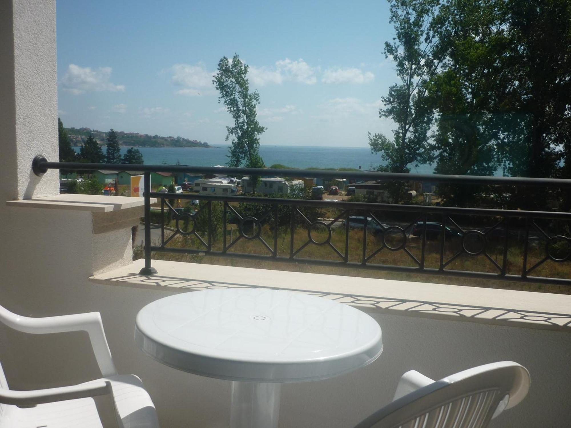 Ganozliev'S Apartments In Kavatsi Area Süzebolu Dış mekan fotoğraf