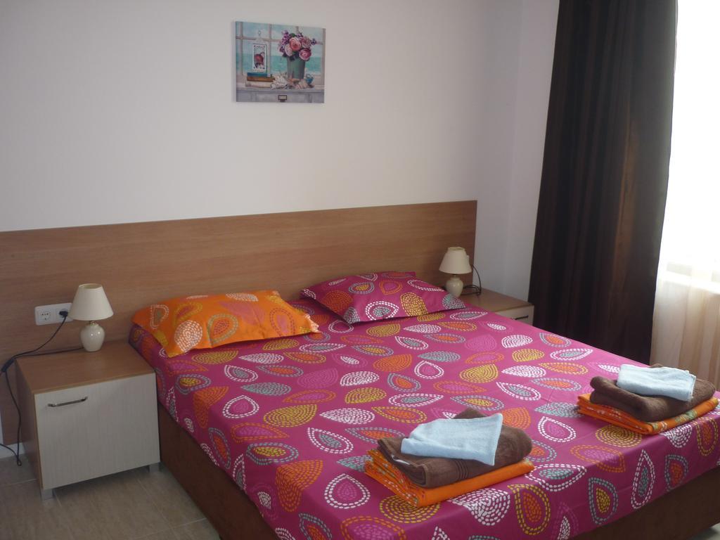 Ganozliev'S Apartments In Kavatsi Area Süzebolu Dış mekan fotoğraf